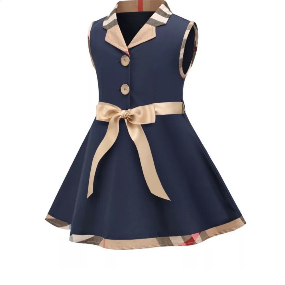 ✨👗 Back to School Dress. Available in sizes 5, 6, 7, and 8!